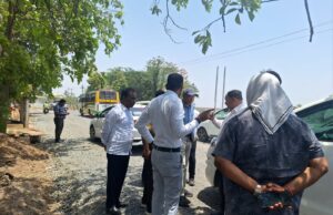 लोक निर्माण विभाग के सचिव ने सड़कों का काम देखा