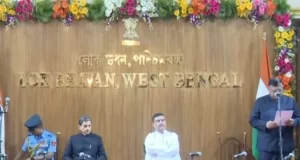 पश्चिम बंगाल में मंत्रिमंडल का विस्तार, 35 मंत्रियों ने ली शपथ