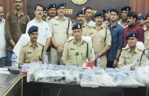 अवैध हथियार निर्माण, तस्करी और आपराधिक गतिविधियों पर प्रभावी कार्रवाई, 15 दिनों में 52 अवैध हथियार जब्त