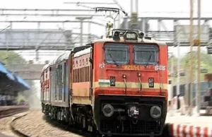 अभनपुर से कुरुद के बीच नई लाइन का स्पीड ट्रायल, रेलवे ट्रैक से आमजन रहे सतर्क