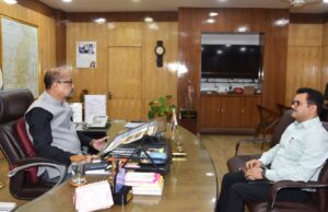 राज्यपाल श्री रमेन डेका ने रेत के वैज्ञानिक एवं व्यवस्थित खनन पर दिया जोर