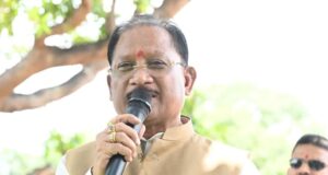 लापरवाह अधिकारियों को सख्त चेतावनी : महिलाओं को दिया ‘करोड़पति दीदी’ बनने का मंत्र