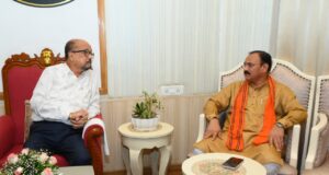राज्यपाल श्री डेका से स्वास्थ्य एवं परिवार कल्याण मंत्री श्री जायसवाल ने की भेंट