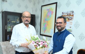 राज्यपाल श्री डेका से प्रधान मुख्य वन संरक्षक श्री अरुण कुमार पाण्डेय ने की सौजन्य भेंट