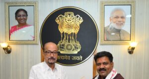 राज्यपाल श्री डेका से उप मुख्यमंत्री श्री विजय शर्मा ने सौजन्य भेंट की