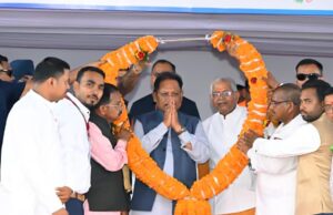 चार वार्डों में 2 किमी राइजिंग मेन पाइपलाइन और 25 किमी डिस्ट्रीब्यूशन लाइन भी बिछाई जाएगी