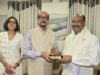 राज्यपाल श्री रमेन डेका ने किया लोकसभा अध्यक्ष श्री बिड़ला का आत्मीय स्वागत