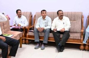 लोक निर्माण विभाग के सचिव ने निर्माणाधीन एवं प्रस्तावित कार्यों की समीक्षा की