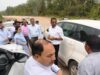 कार्यों में अपेक्षित प्रगति नहीं लाने वाले ठेकेदारों को नोटिस जारी करने तथा ब्लैक-लिस्ट करने के दिए निर्देश