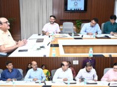 सभी सरकारी स्कूलों में बच्चों को मिले नियमित गरम भोजन