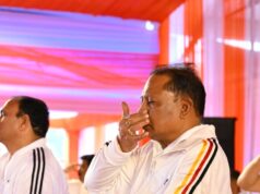 12वें अंतर्राष्ट्रीय योग दिवस पर अम्बिकापुर में मुख्यमंत्री श्री विष्णुदेव साय ने किया सामूहिक योगाभ्यास
