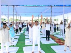 अंतर्राष्ट्रीय योग दिवस पर जनप्रतिनिधियों, अधिकारियों-कर्मचारियों और नागरिकों ने किया सामूहिक योगाभ्यास