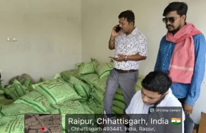 अवैध उर्वरक पर जिला प्रशासन की कार्रवाई, दो संस्थानों से भारी मात्रा में अवैध खाद जब्त