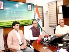 रायपुर ऑटोमोबाइल डीलर्स एसोसिएशन ने रेडक्रॉस सोसाइटी के लिए दी सहयोग राशि, कलेक्टर को सौंपा 1 लाख रूपए का चेक