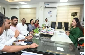 पार्षदों ने महापौर से मिलकर बारिश पूर्व सफाई की लचर व्यवस्था को लेकर जताया असंतोष