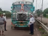 सड़क किनारे खड़े ट्रकों के खिलाफ विशेष अभियान, ई-चालान और BNS के तहत कार्रवाई