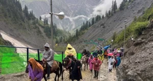 बाबा बर्फानी के दरबार में उमड़ा आस्था का सैलाब: 1.60 लाख से अधिक श्रद्धालुओं ने किए दर्शन