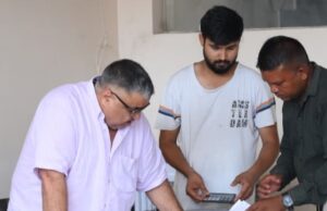 जनदर्शन में मंत्री श्री राजेश अग्रवाल ने सुनीं ग्रामीणों की समस्याएं, त्वरित समाधान के दिए निर्देश