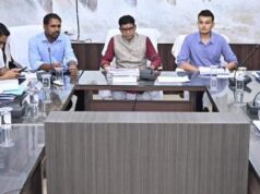 धमतरी में विभागीय कार्यों की समीक्षा बैठक- बाढ़ आपदा से निपटने के दिए पुख्ता निर्देश