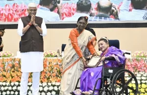 राष्ट्रपति ने संगीत नाटक अकादमी फेलोशिप और संगीत नाटक अकादमी पुरस्कार किए प्रदान
