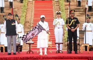 राष्ट्रपति ने पीबीजी सोल्जरेथॉन को हरी झंडी दिखाकर किया रवाना