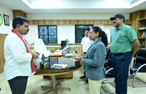 उप मुख्यमंत्री श्री विजय शर्मा ने राष्ट्रपति भवन से आमंत्रण मिलने पर रेणुका गोस्वामी को दी बधाई