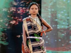 विष्णु के सुशासन में ग्रामोद्योग विभाग की पहल पर छत्तीसगढ़ में पहली बार सुकमा के चिंतलनार की पुनर्वासित बेटियों ने रायपुर पहुंचकर बड़े मंच पर दिखाई प्रतिभा, मुख्यमंत्री एवं विधानसभा अध्यक्ष हुए गदगद