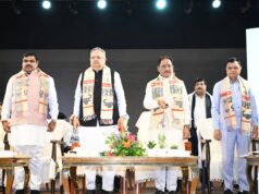 स्वदेशी को नई उड़ान : राष्ट्रीय हथकरघा दिवस पर मुख्यमंत्री श्री विष्णु देव साय ने बुनकरों एवं शिल्पकारों को 10.90 करोड़ रुपये से अधिक की सहायता एवं पुरस्कार राशि प्रदान की