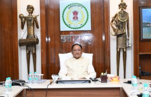 मुख्य सचिव ने नक्सल मुक्त क्षेत्रों में अधोसंरचना विकास और बुनियादी सुविधाओं को प्राथमिकता देने के दिए निर्देश