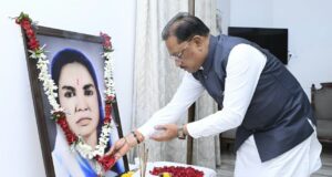मुख्यमंत्री श्री साय ने छत्तीसगढ़ की प्रथम महिला सांसद और समाज सेविका मिनीमाता जी की पुण्यतिथि पर किया नमन