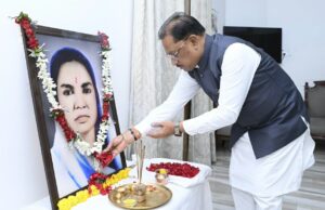 मुख्यमंत्री श्री साय ने छत्तीसगढ़ की प्रथम महिला सांसद और समाज सेविका मिनीमाता जी की पुण्यतिथि पर किया नमन