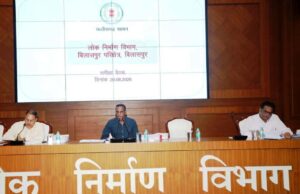 ठेकेदारों के कार्यों की कड़ाई से मॉनिटरिंग कर निर्धारित मापदंडों के अनुरूप निर्माण सुनिश्चित कराने कहा