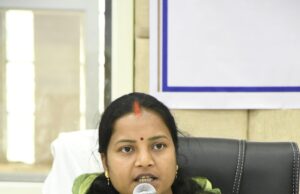 निर्माणाधीन स्कूल भवनों में गुणवत्ता सुनिश्चित करने के निर्देश, हर घर मुनगा रोपण पर जोर