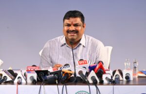 स्कूल शिक्षा विभाग की उपलब्धियों पर मंत्री श्री गजेंद्र यादव ने की प्रेस कॉन्फ्रेंस, दो वर्षों के कार्यों का रखा लेखा-जोखा