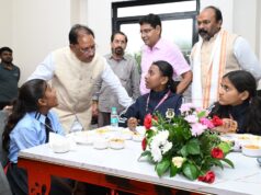 अटल उत्कृष्ट शिक्षा योजना से श्रमिकों के प्रतिभावान बच्चों को प्रतिष्ठित निजी आवासीय विद्यालयों में कक्षा 6वीं से 12वीं तक निःशुल्क गुणवत्तापूर्ण शिक्षा