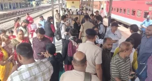 भाटापारा स्टेशन पर किलाबंदी टिकट चेकिंग, 306 मामलों से 2,32,060 रुपए राजस्व प्राप्त