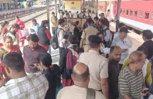 भाटापारा स्टेशन पर किलाबंदी टिकट चेकिंग, 306 मामलों से 2,32,060 रुपए राजस्व प्राप्त