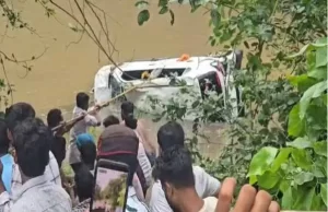 मालवा में श्रद्धालुओं से भरी कार बारिश से उफनते नाले में बही, 8 की मौत