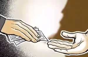 FCRA रजिस्ट्रेशन कराने के बदले रिश्वत मांगने के आरोप में दो अधिकारी पकड़े गए