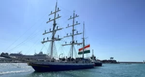 भारतीय नौसेना का पोत सुदर्शनी इटली के लिवोर्नो से रवाना