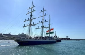 भारतीय नौसेना का पोत सुदर्शनी इटली के लिवोर्नो से रवाना