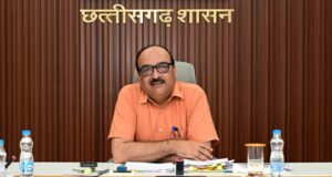 मुख्य सचिव ने विभागों में रिक्त पदों और भर्तियों की स्थिति की ली उच्च स्तरीय बैठक