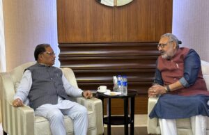 छत्तीसगढ़ में टेक्सटाइल उद्योग को बढ़ावा देने पर CM साय की केंद्रीय मंत्री गिरिराज सिंह से मुलाकात