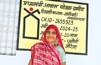 ग्राम पंचायत धनौली की शांति बाई को आवास के साथ विधवा पेंशन से मिला आर्थिक संबल
