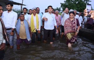 लखना, बेमता और बलौदीखुर्द का दौरा कर जताया संबल