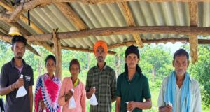 तसर रेशम उत्पादन से ग्रामीणों को मिल रहे आय के नए अवसर