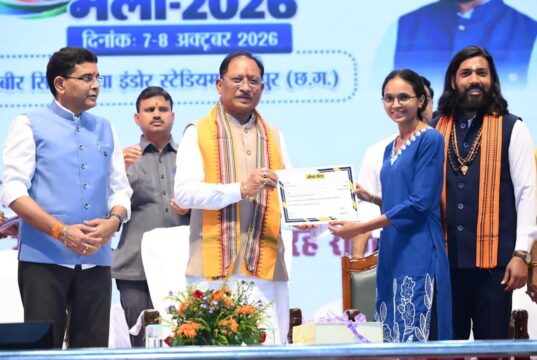 5 हजार से अधिक युवाओं का अंतिम चयन, मुख्यमंत्री ने लगभग 1,100 चयनित युवाओं को सौंपे ऑफर लेटर