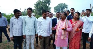 किसानों की शिकायत पर मंत्री ने अधिकारियों को दिए तत्काल कार्रवाई के निर्देश