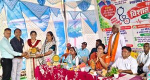 धमतरी जिला के मोंगरागहन में मेगा स्वास्थ्य शिविर का आयोजन