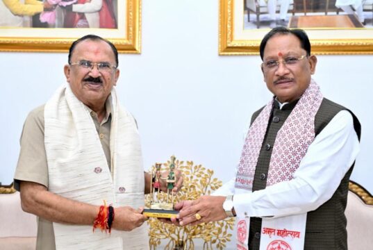 मुख्यमंत्री श्री विष्णु देव साय से राजस्थान विधानसभा अध्यक्ष श्री वासुदेव देवनानी ने की सौजन्य भेंट